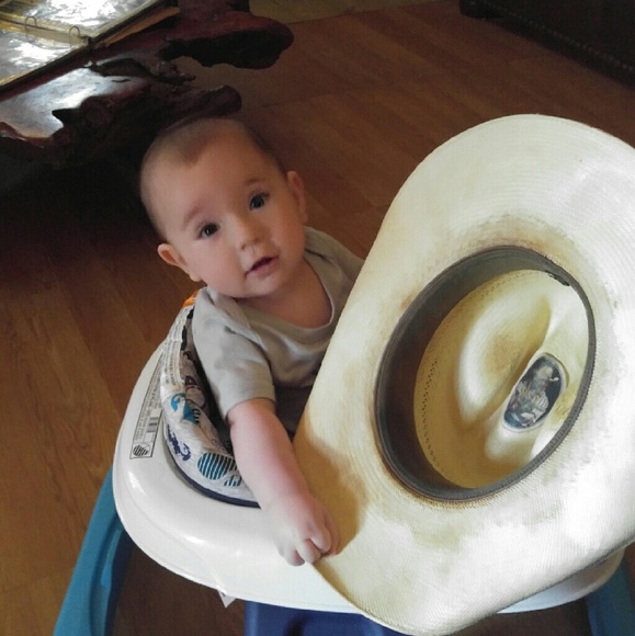 Meet your Posher, Amber - Picture 3 of 8