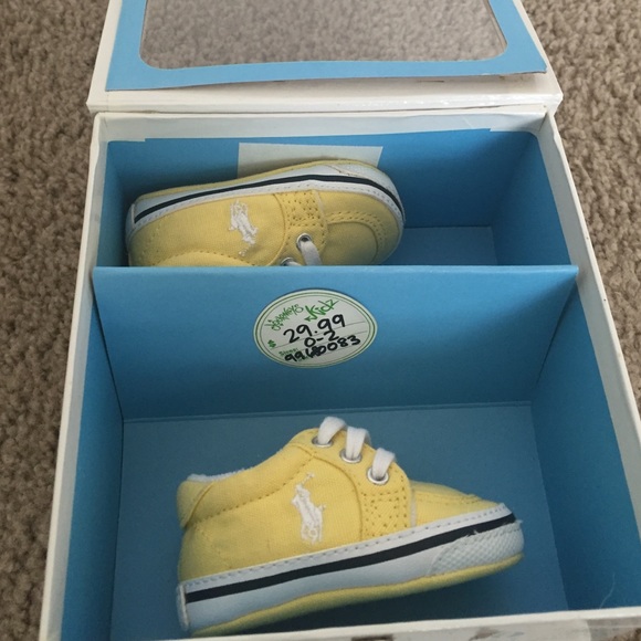 Shoes - Picture 4 of 4