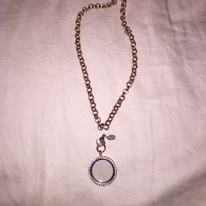 Origami Owl Rose Gold necklace