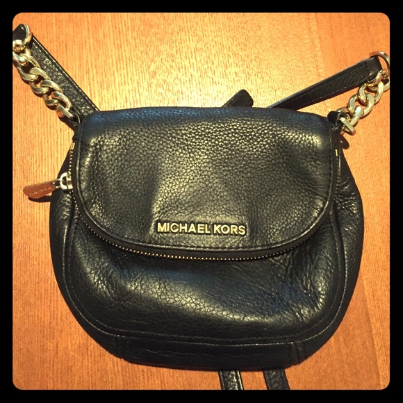 Michael Kors crossbody purse