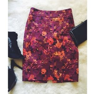 LOFT FLORAL PRINT PENCIL SKIRT
