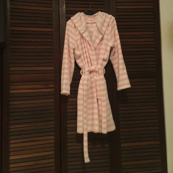 VS Victoria's Secret Cozy Plush Robe NWOT