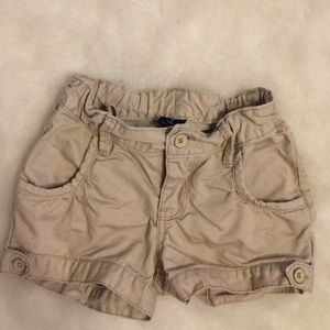 Gap Khaki Bubble Shorts Size 4.