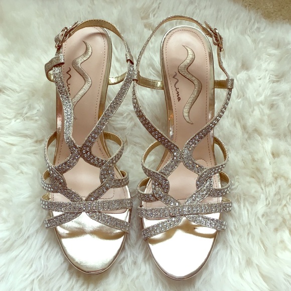 Nina wedges