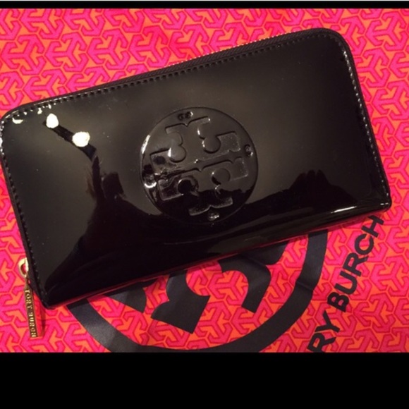 An amazing 100% Authentic Tory Bruch wallet