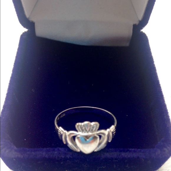 Authentic white gold Claddagh ring