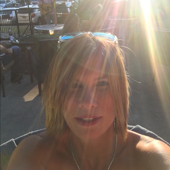 Meet your Posher, Maryanne - Picture 1 of 1