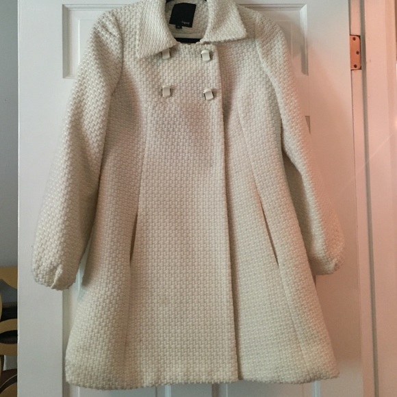 Liquid pea coat