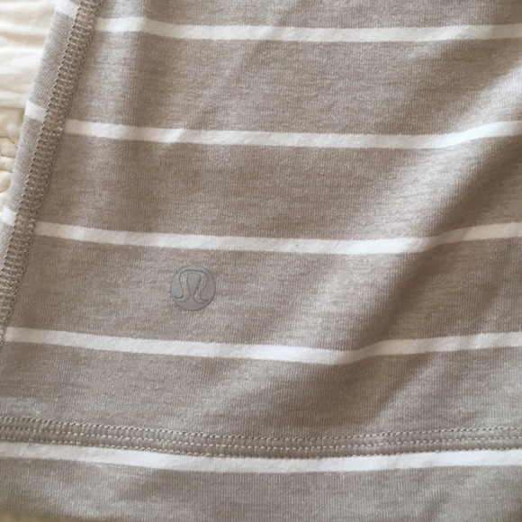 Lululemon tank - Picture 4 of 4