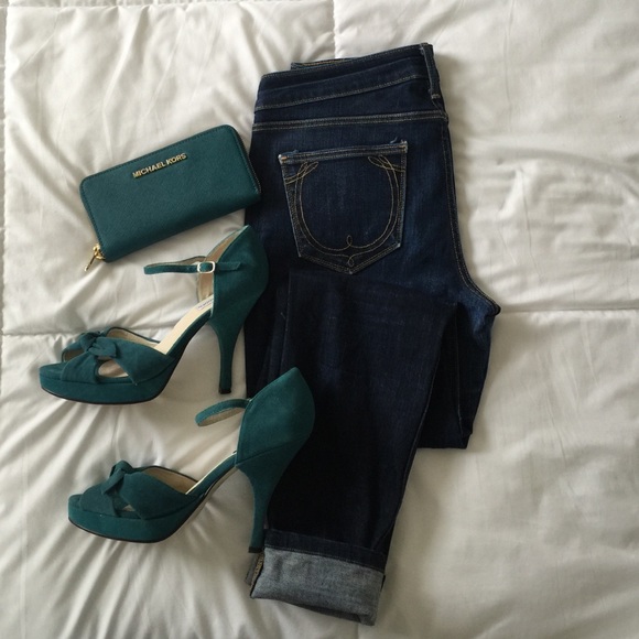 Steve Madden Suede Turquoise Sandel
