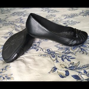 NWOT American Eagle Black Flats