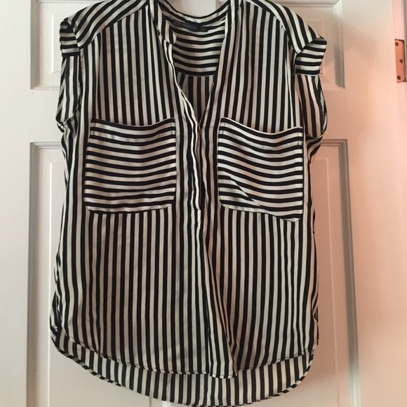 Zara black & white top