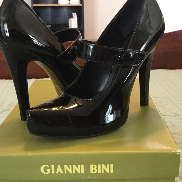High heels Gianni Bini