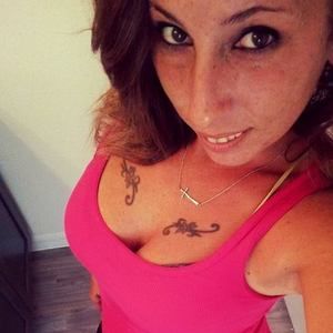 Meet your Posher, Crystal