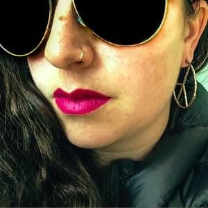 Meet your Posher, Caroline