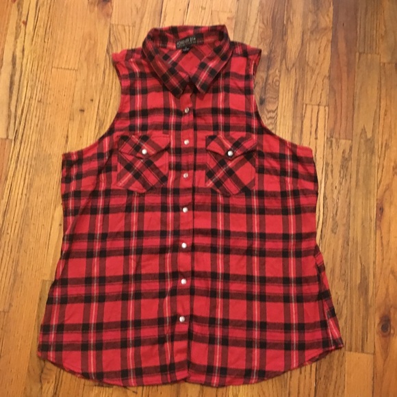 Women's sleeveless western style shirt