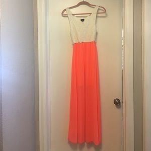 Rue 21 Maxi Dress