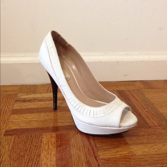 Zara White pumps