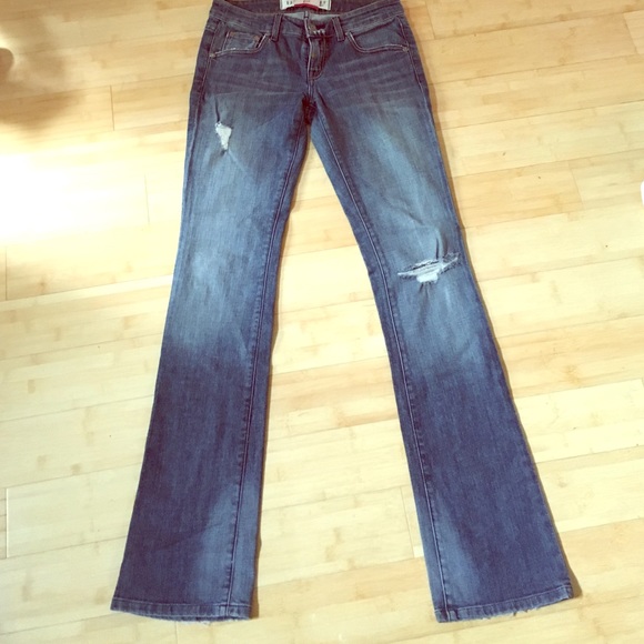 Destroyed boot cut jeans - Picture 1 of 3