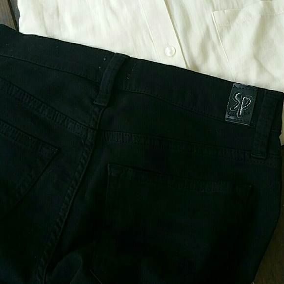 Skinny ripped black denim jeans - Picture 2 of 3