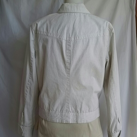 Jacket - Picture 3 of 4