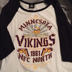 Women's large Minnesota Vikings shirt