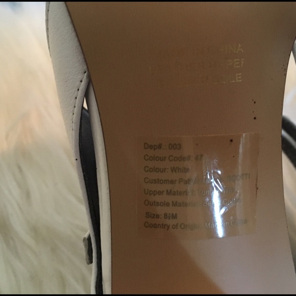 White Timeless Sandals - Picture 3 of 3