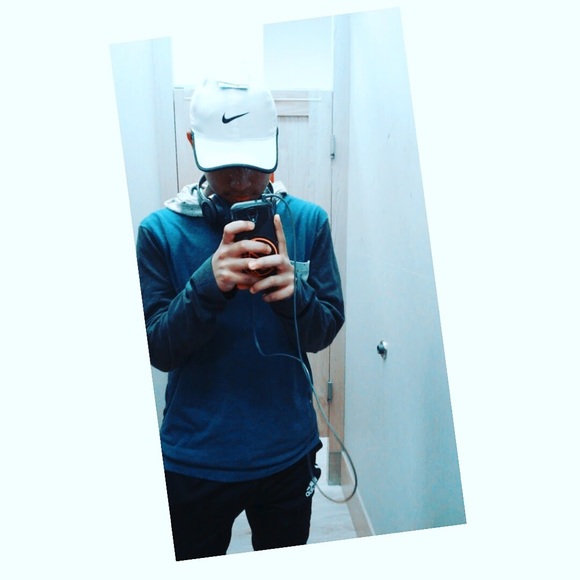 Meet your Posher, Christian