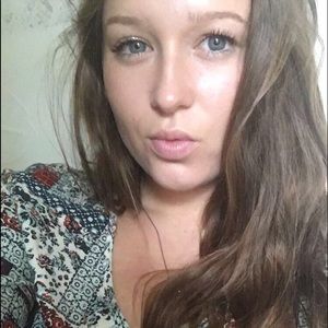 Meet your Posher, Alyssa