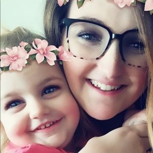 Meet your Posher, Connie