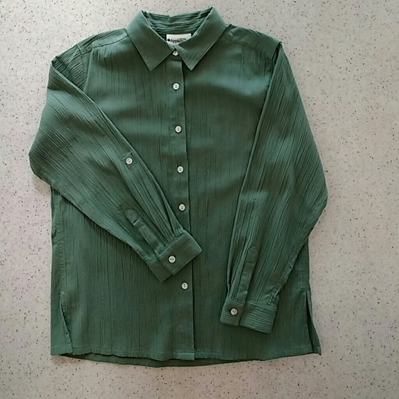 Appleseed's Blouse matches with striped pants