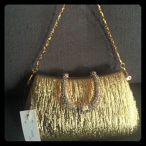 NWT Gold hardbody clutch with removable chain