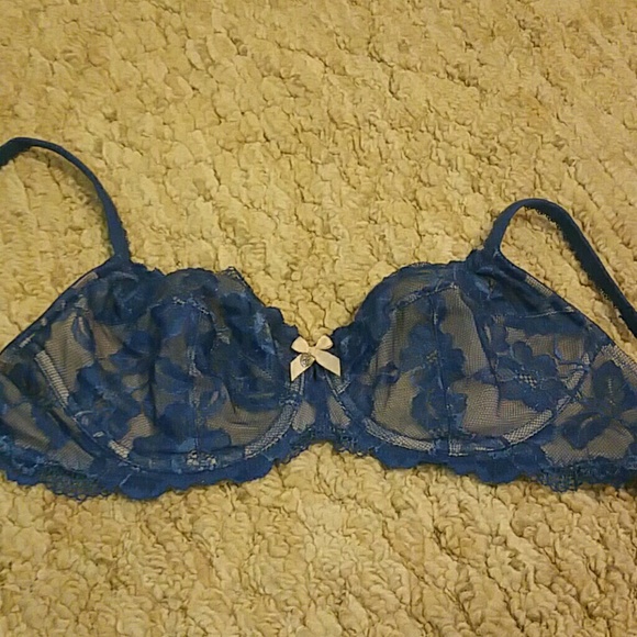 Victorias secret blue demi bra 32dd