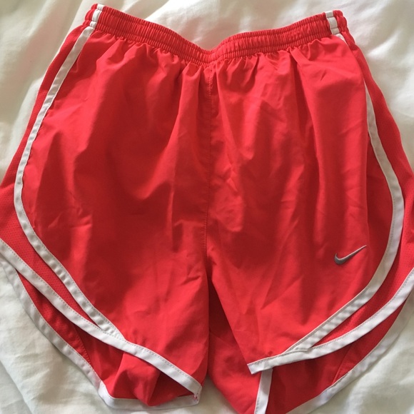 NIKE WORKOUT SHORTS
