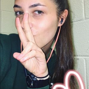 Meet your Posher, Brianna