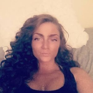 Meet your Posher, Cara