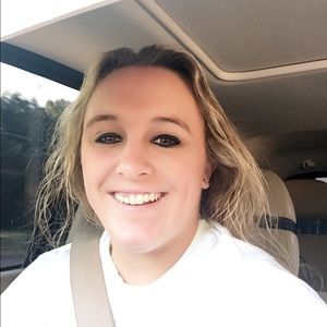 Meet your Posher, Lindsey