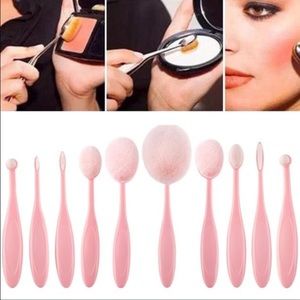 10 pcs Oval Makeup Brush Set