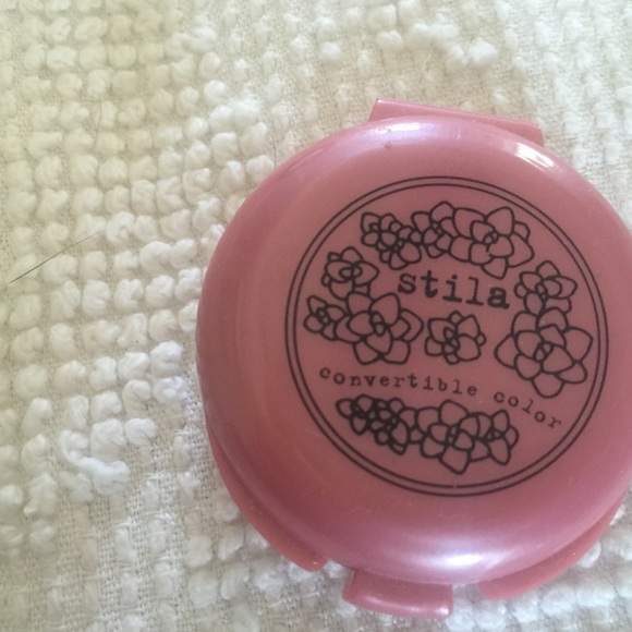 Stila - Picture 3 of 4