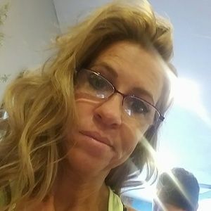 Meet your Posher, Cami