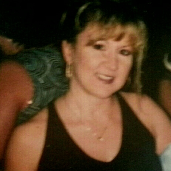 Meet your Posher, Kathy - Picture 3 of 3