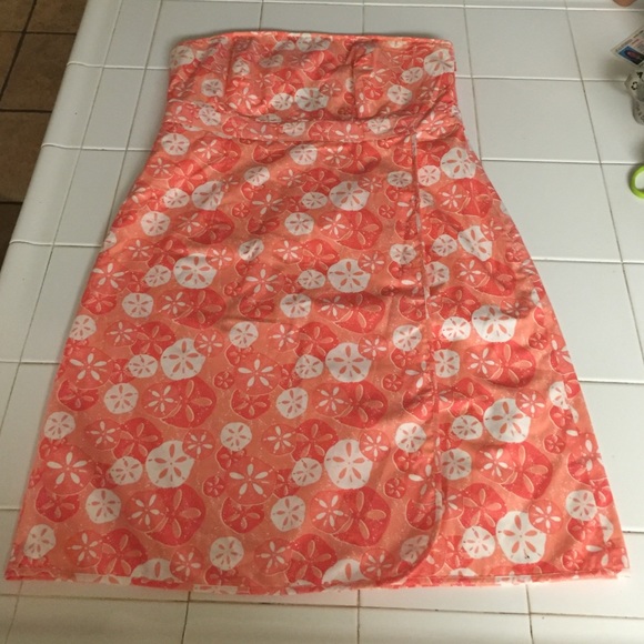 Vineyard Vines sand dollar strapless dress