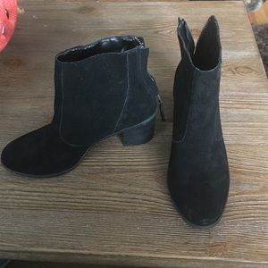 Black Crown Vintage Booties 6.5