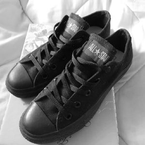 Black Converse