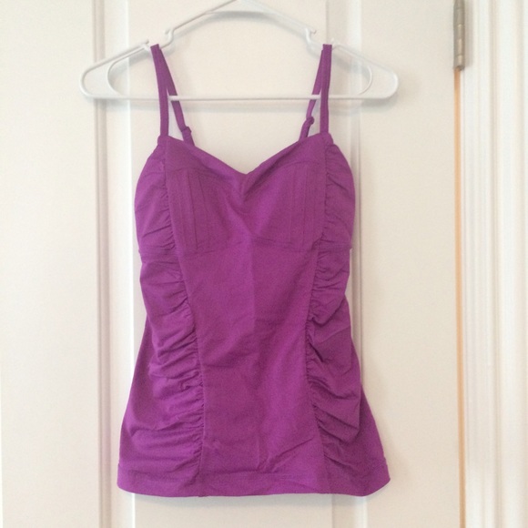 Lululemon Happy Heat tank top w Pads