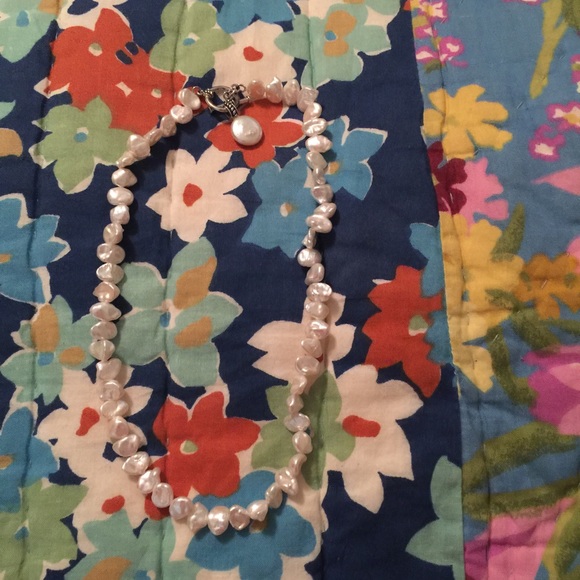 White freshwater pearl necklace