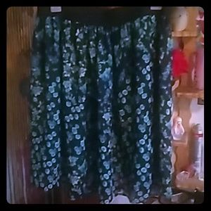 Flowery skirt