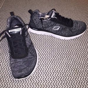 Sketchers flex appeal memory foam shoes