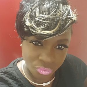 Meet your Posher, Jacqueline