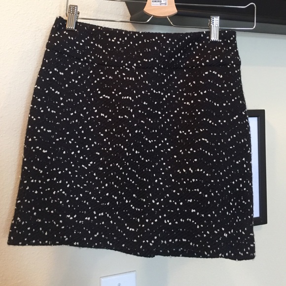 The Limited Black and white tweed skirt